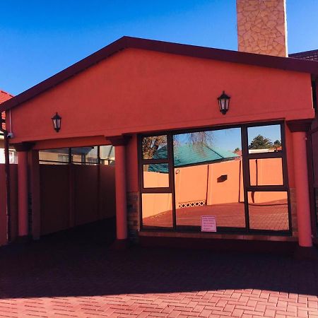 Forever Comfy Bed Vanderbijlpark Exterior foto